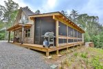Outdoor screened in porch